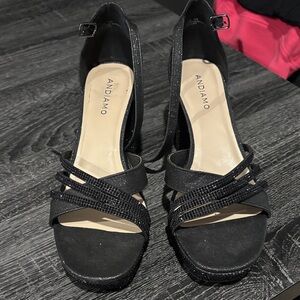 Black Women's chink heels size 11